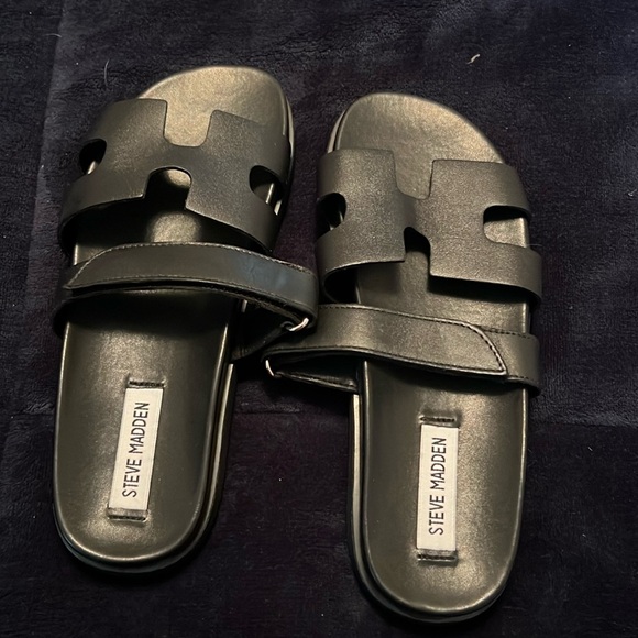 sandals - Picture 1 of 1